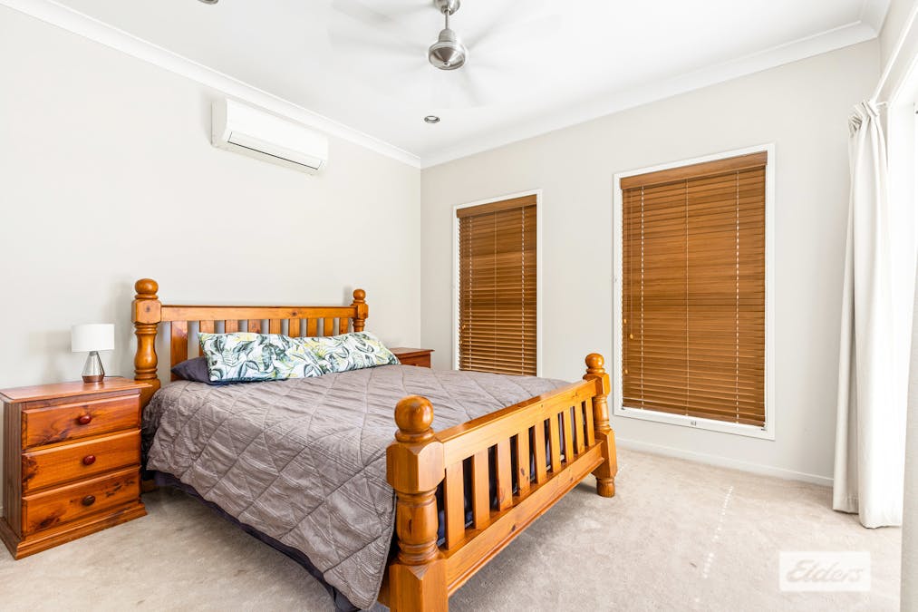 1 & 2/14 Coldstream Street, Emerald, QLD, 4720 - Image 13