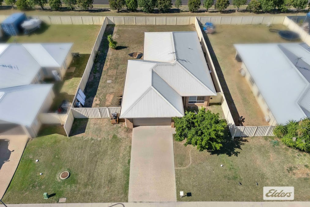 31 Lakeside Drive, Emerald, QLD, 4720 - Image 16