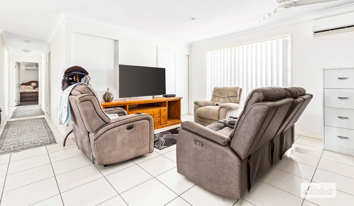 31 Lakeside Drive, Emerald, QLD, 4720 - Image 7
