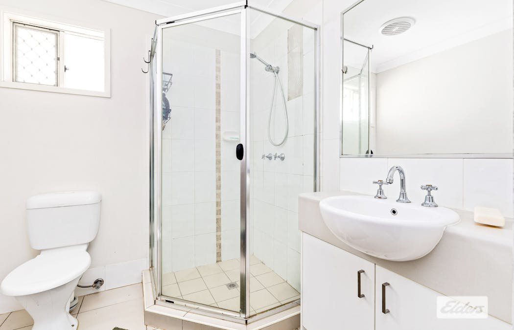 31 Lakeside Drive, Emerald, QLD, 4720 - Image 10