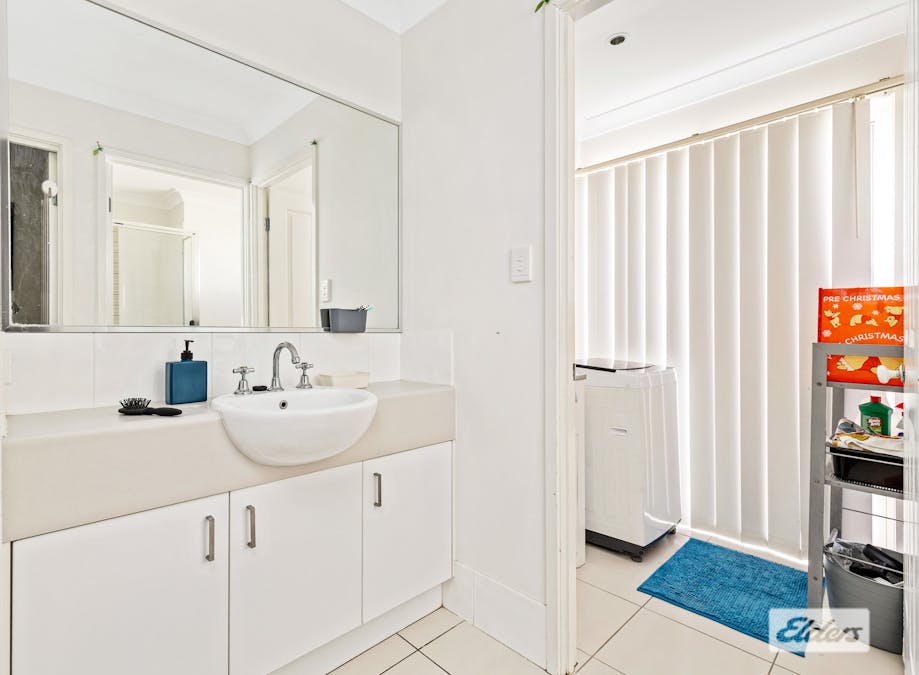 31 Lakeside Drive, Emerald, QLD, 4720 - Image 13