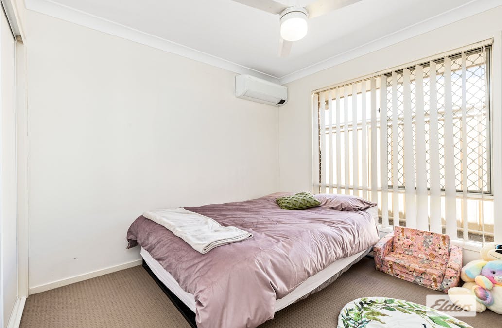 16 Suncrest Street, Emerald, QLD, 4720 - Image 12