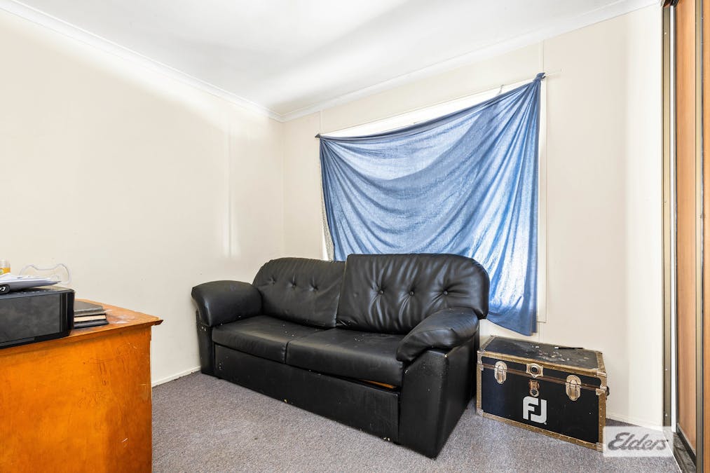 145 Opal Street, Emerald, QLD, 4720 - Image 10