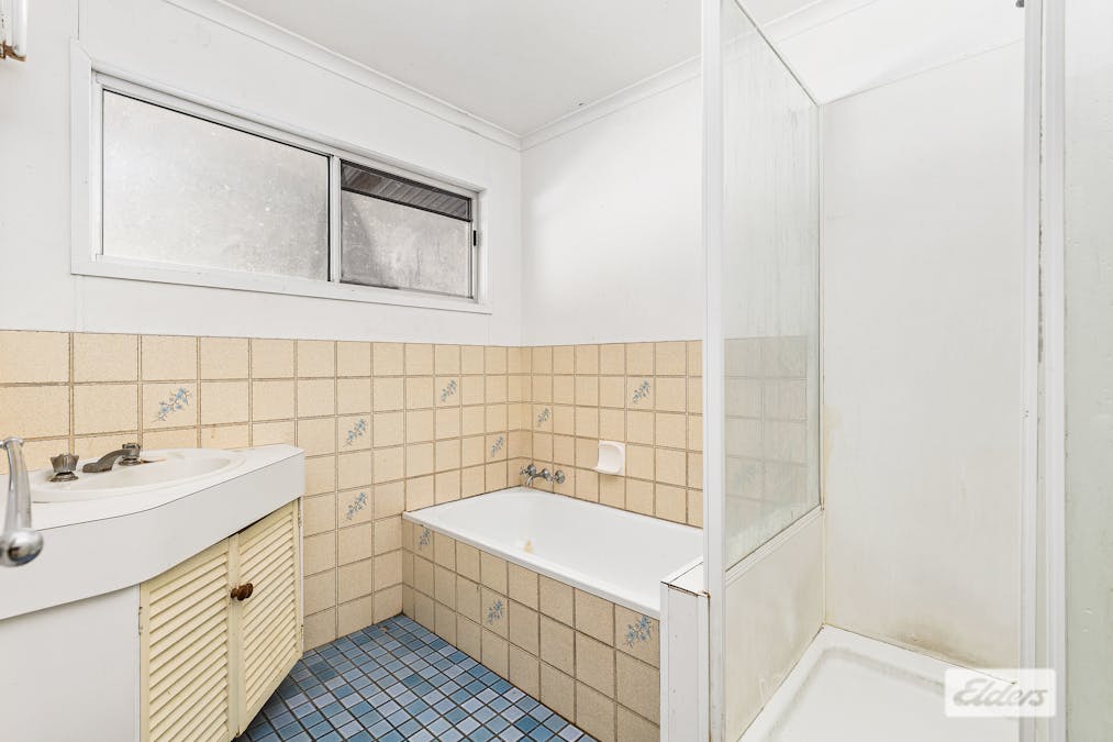 145 Opal Street, Emerald, QLD, 4720 - Image 15