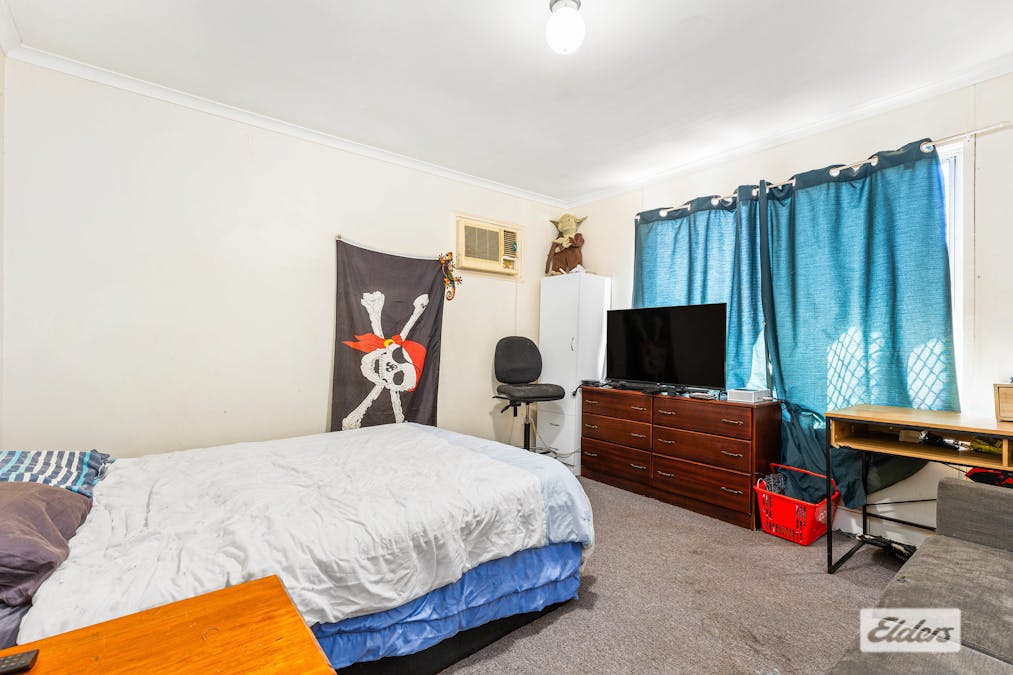 145 Opal Street, Emerald, QLD, 4720 - Image 14
