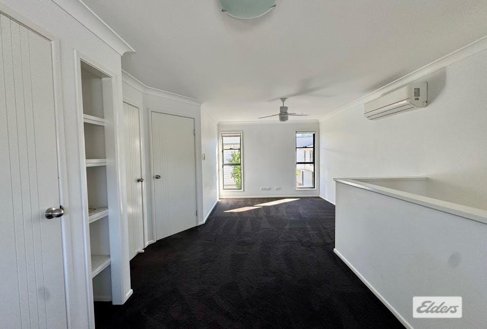 4/9 Cypress Drive, Emerald, QLD, 4720 - Image 4