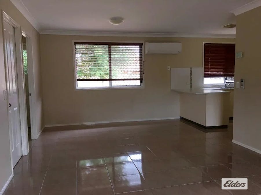 3/24 Riverview Street, Emerald, QLD, 4720 - Image 2