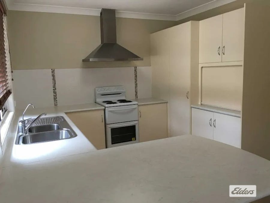 3/24 Riverview Street, Emerald, QLD, 4720 - Image 3