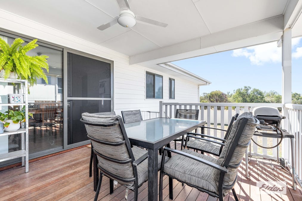 15 Ivers Place, Emerald, QLD, 4720 - Image 14