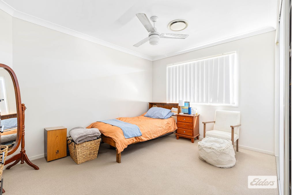 15 Ivers Place, Emerald, QLD, 4720 - Image 10