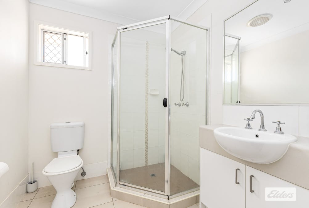 14 Scenic Drive, Emerald, QLD, 4720 - Image 10