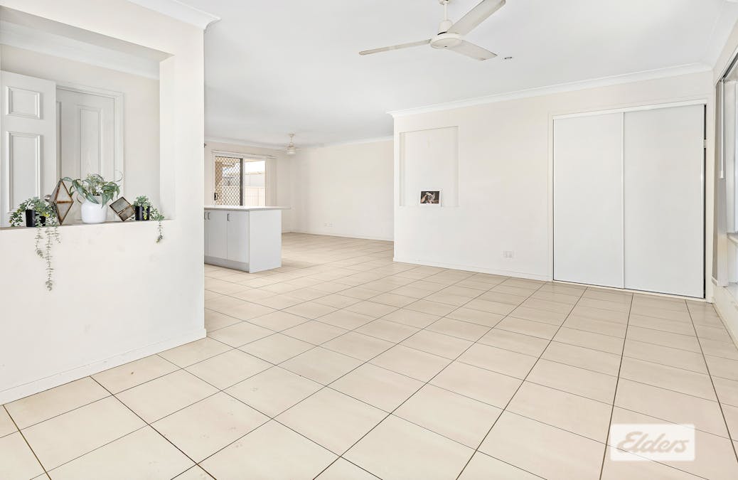 14 Scenic Drive, Emerald, QLD, 4720 - Image 7