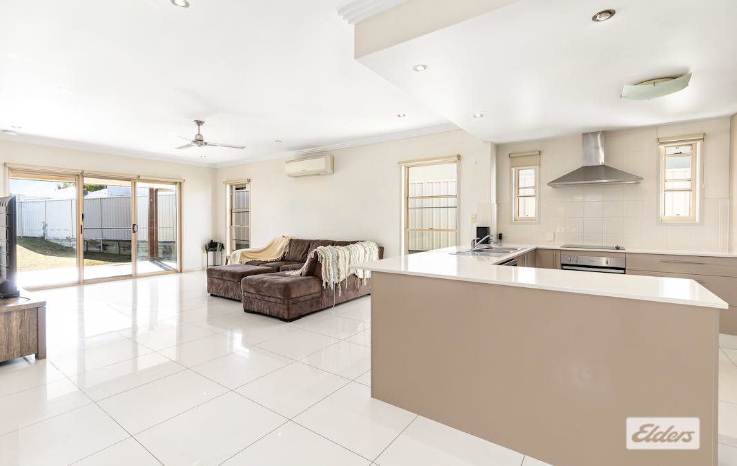 26B Brokenwood Street, Emerald, QLD, 4720 - Image 6
