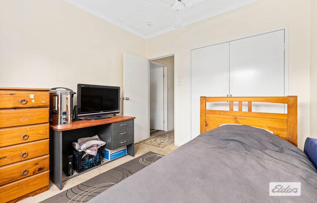 12 Pryor Place, Emerald, QLD, 4720 - Image 9