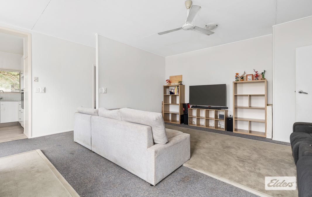 17 Pryor Place, Emerald, QLD, 4720 - Image 5