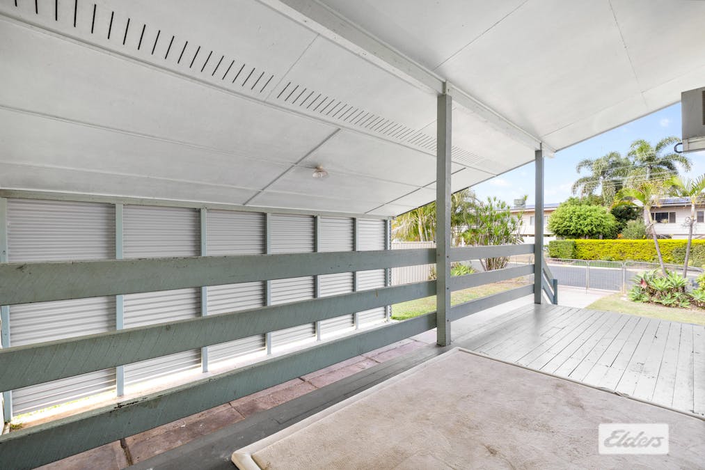 17 Pryor Place, Emerald, QLD, 4720 - Image 14