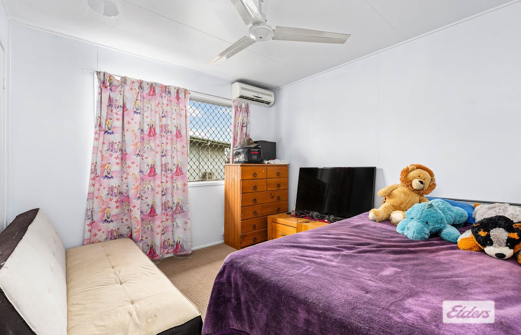 6 Leahy Place, Emerald, QLD, 4720 - Image 11