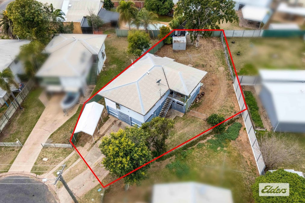6 Leahy Place, Emerald, QLD, 4720 - Image 16