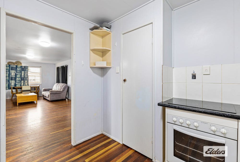 6 Leahy Place, Emerald, QLD, 4720 - Image 3