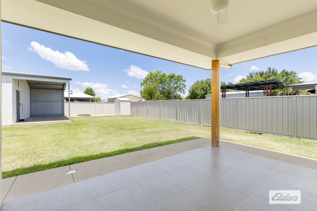 52 Mayfair Drive, Emerald, QLD, 4720 - Image 17