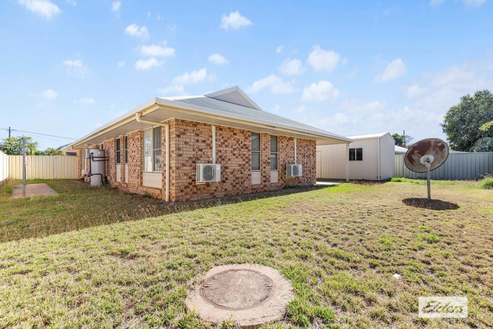 10 Chalmers Crescent, Emerald, QLD, 4720 - Image 23