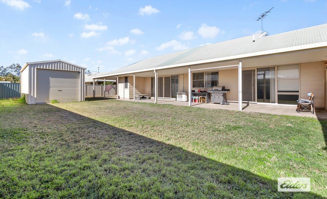 10 Chalmers Crescent, Emerald, QLD, 4720 - Image 19