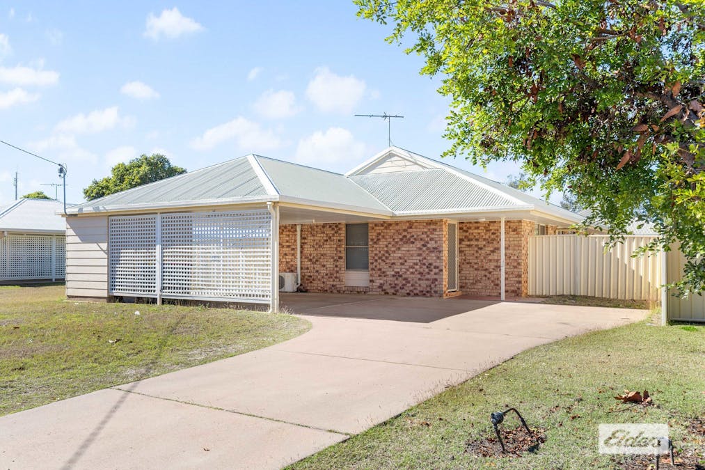 10 Chalmers Crescent, Emerald, QLD, 4720 - Image 21