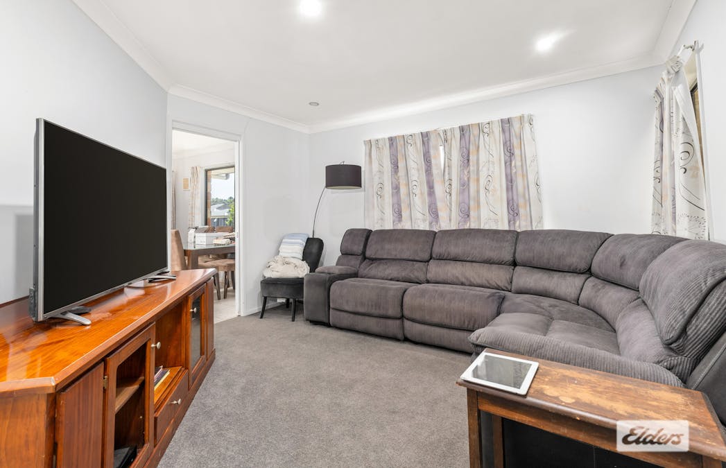 3 Blue Gums Drive, Emerald, QLD, 4720 - Image 7