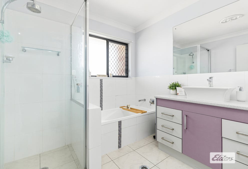 3 Blue Gums Drive, Emerald, QLD, 4720 - Image 14