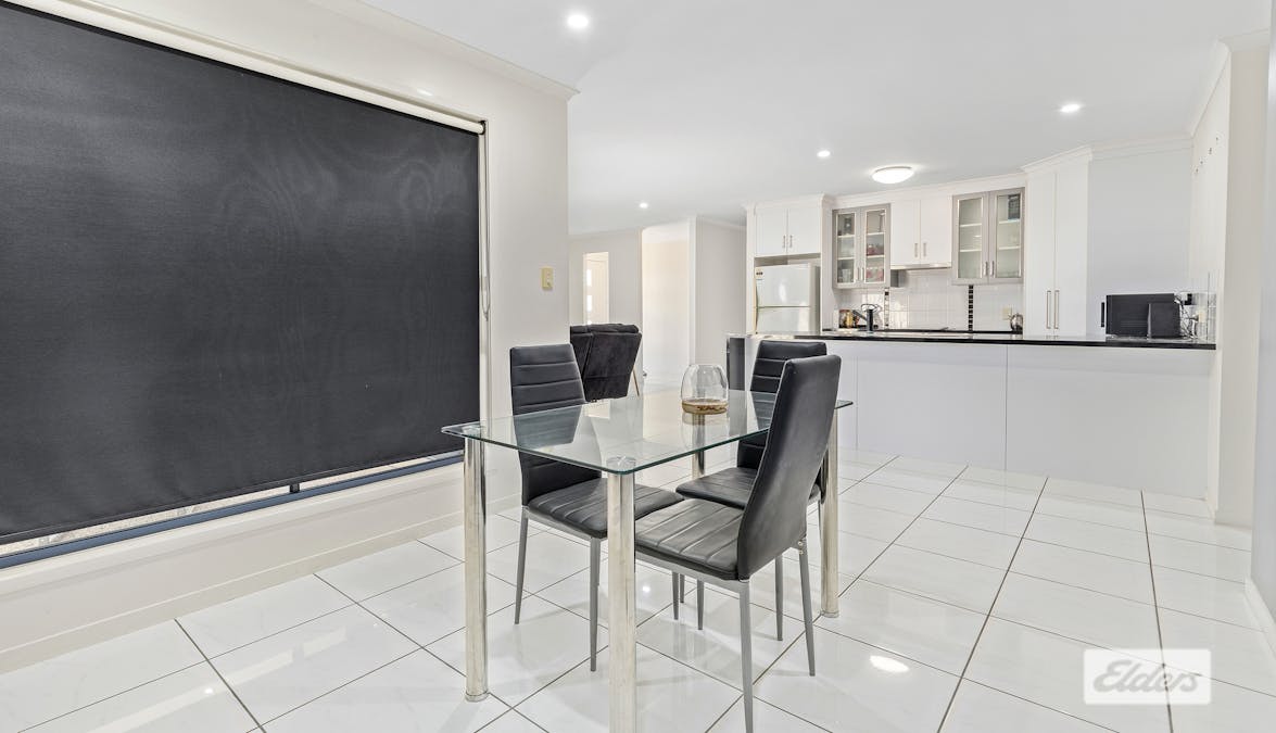 2/28 Saville Street, Emerald, QLD, 4720 - Image 7