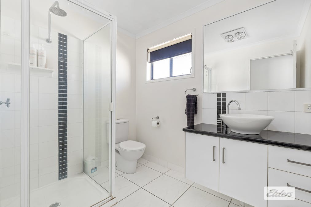 2/28 Saville Street, Emerald, QLD, 4720 - Image 10