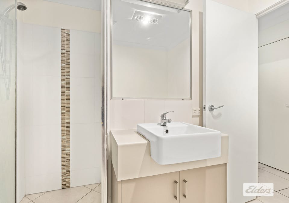 2/61 Newman Drive, Emerald, QLD, 4720 - Image 12