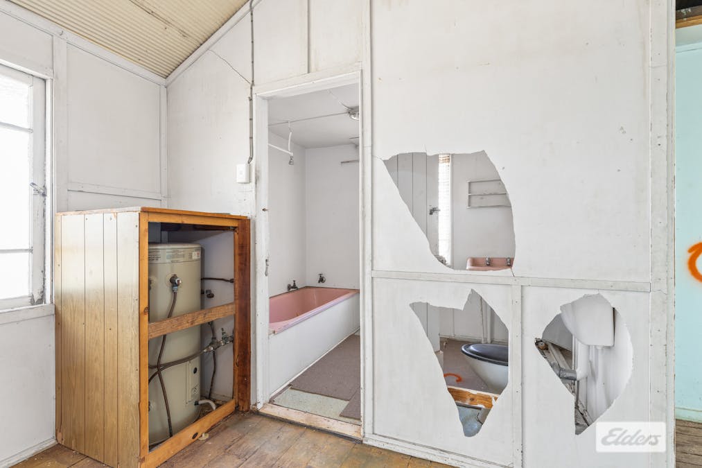 58 Borilla Street, Emerald, QLD, 4720 - Image 14