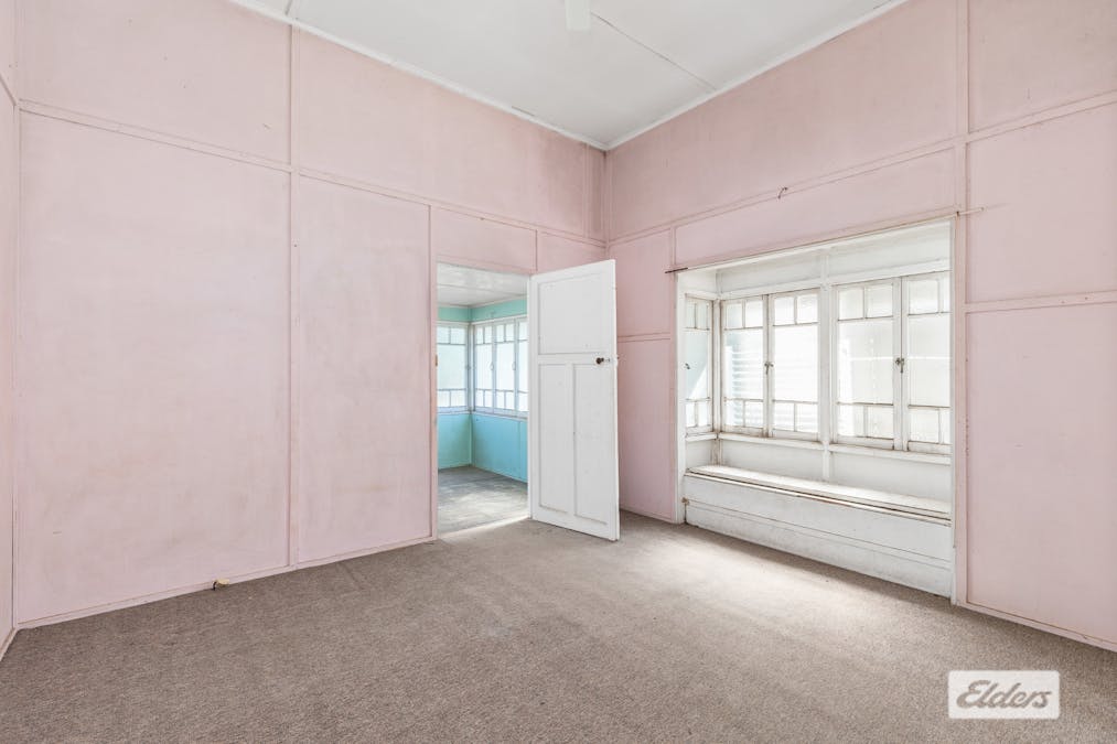 58 Borilla Street, Emerald, QLD, 4720 - Image 10