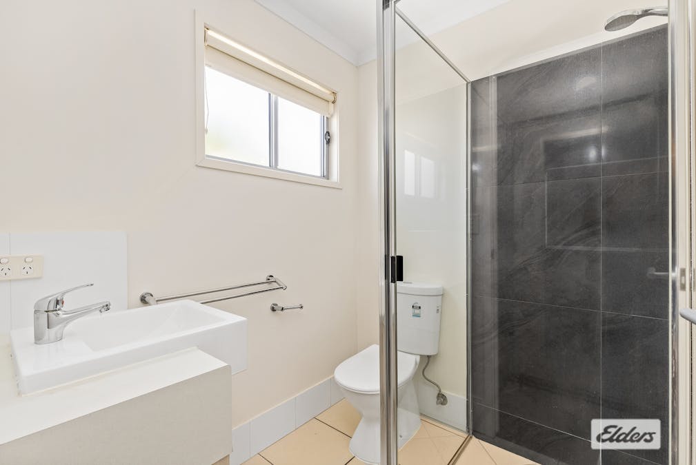 1/6 Newman Drive, Emerald, QLD, 4720 - Image 9