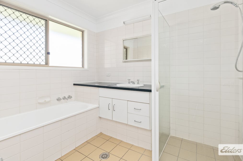 40 Crinum Street, Emerald, QLD, 4720 - Image 14