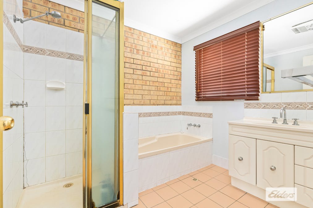 6/143 Egerton Street, Emerald, QLD, 4720 - Image 12