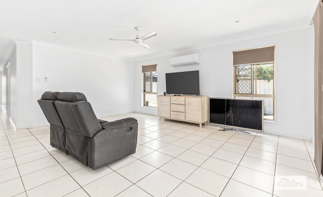 2/30 Haswell Street, Emerald, QLD, 4720 - Image 7