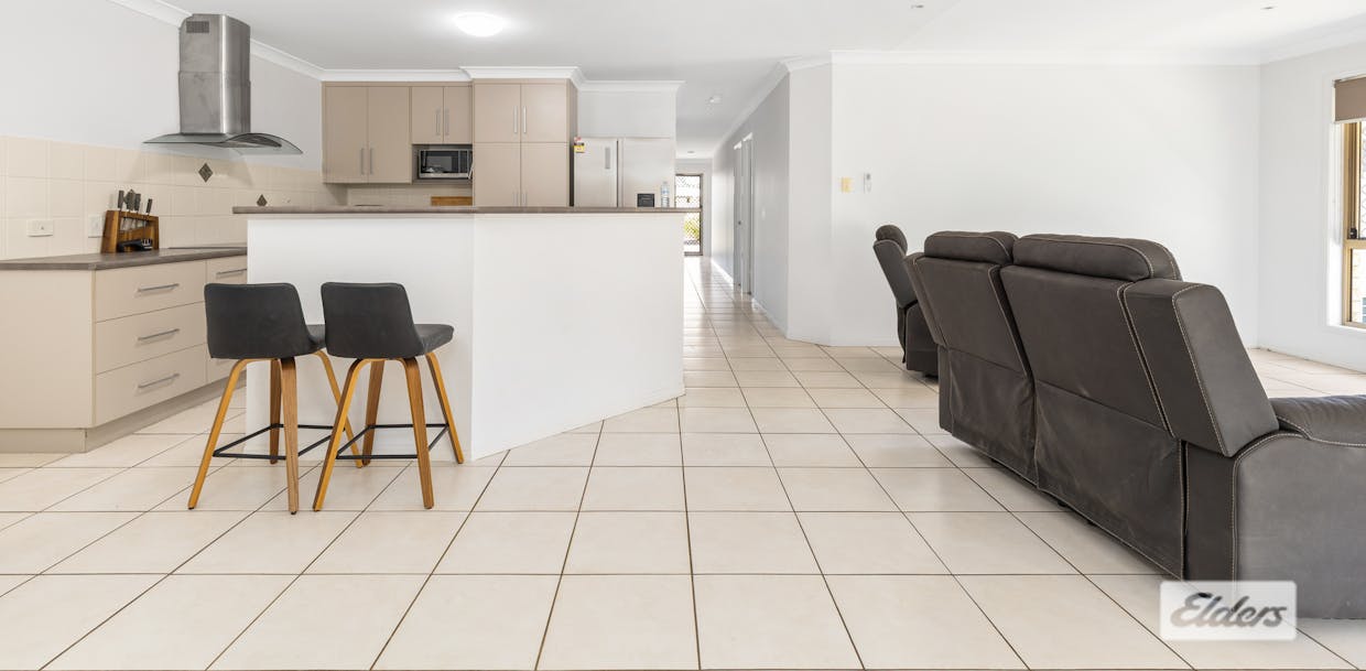 2/30 Haswell Street, Emerald, QLD, 4720 - Image 5