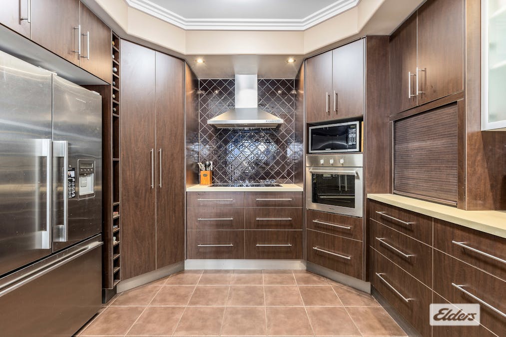 4 Joel Ernest Drive, Emerald, QLD, 4720 - Image 2