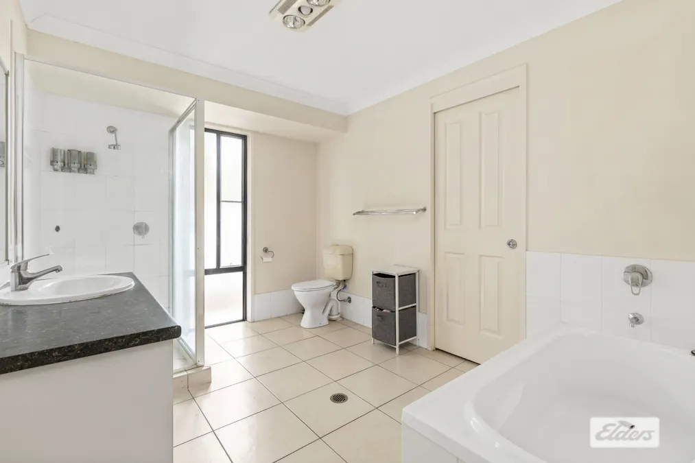 26 Desgrand Street, Emerald, QLD, 4720 - Image 11