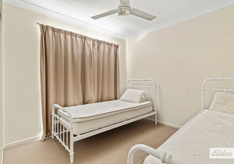 26 Desgrand Street, Emerald, QLD, 4720 - Image 15