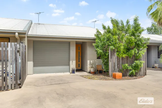 6/16 Riverview Street — photo from Elders Real Estate Emerald