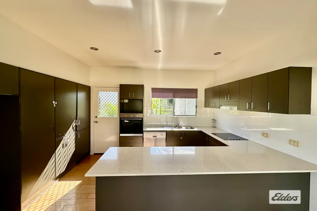 7 Lilly Close, Emerald, QLD, 4720 - Image 2