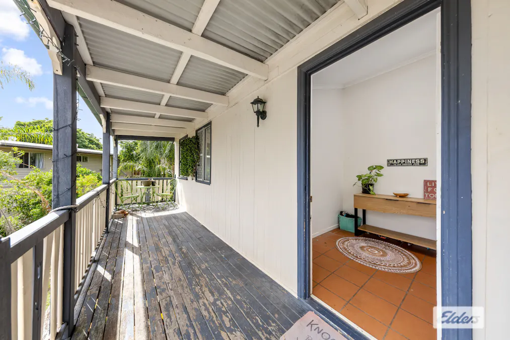 5 Edwards Place, Emerald, QLD, 4720 - Image 11