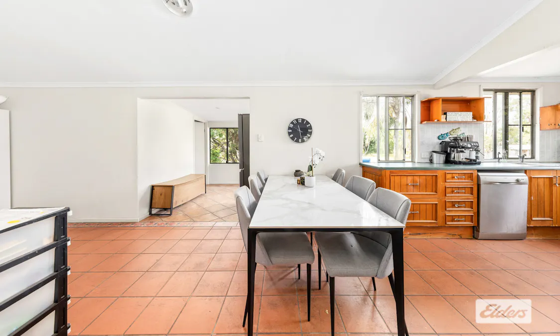 5 Edwards Place, Emerald, QLD, 4720 - Image 5