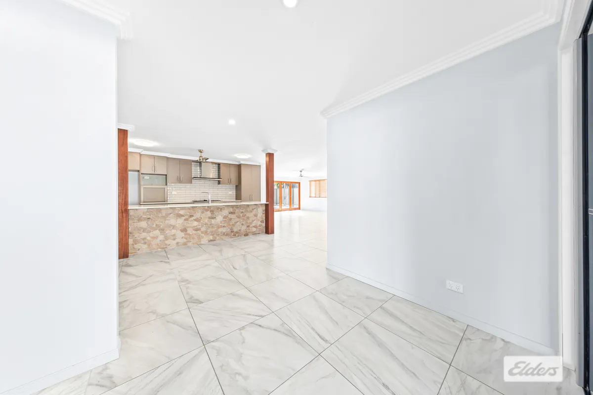 27 Topaz Street — photo 8 of 30