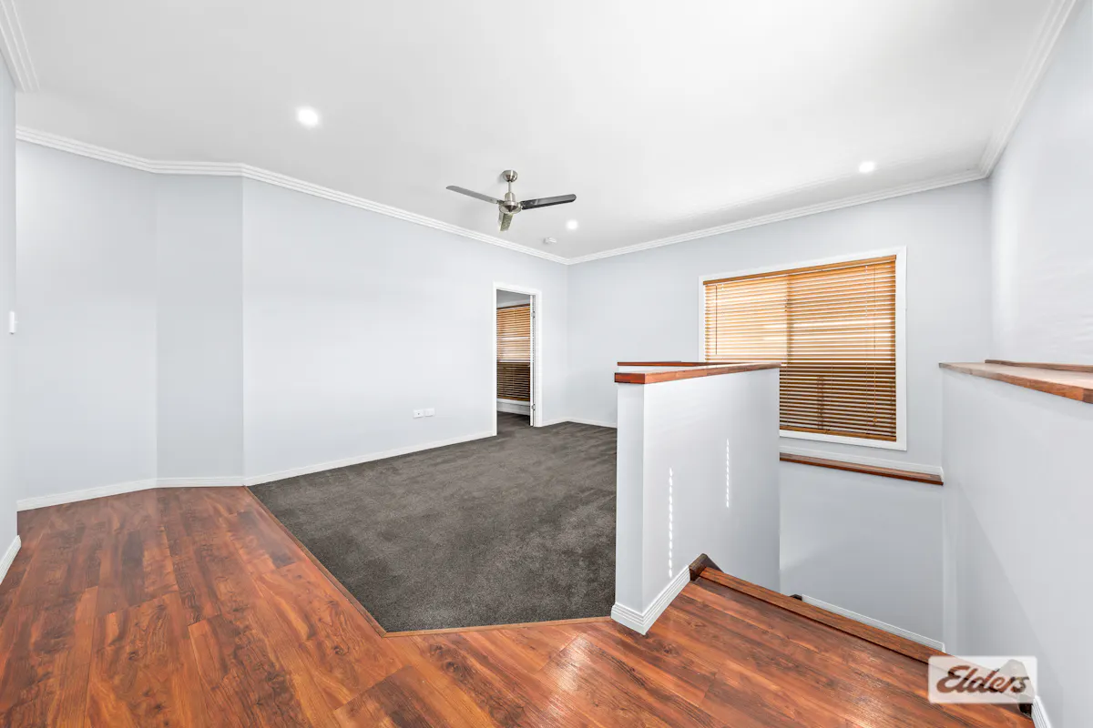 27 Topaz Street — photo 13 of 30