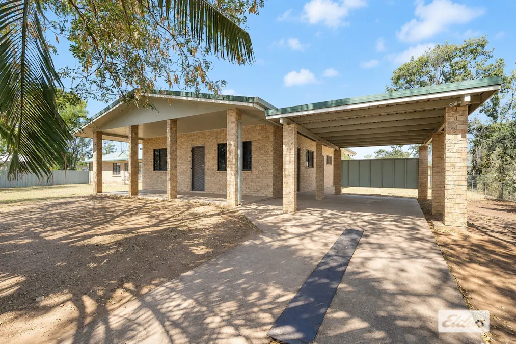 27 Martin Place, Emerald, QLD, 4720 - Image 1