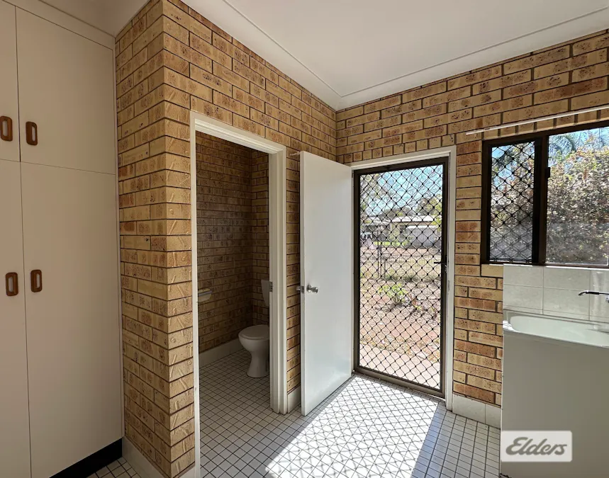 27 Martin Place, Emerald, QLD, 4720 - Image 5